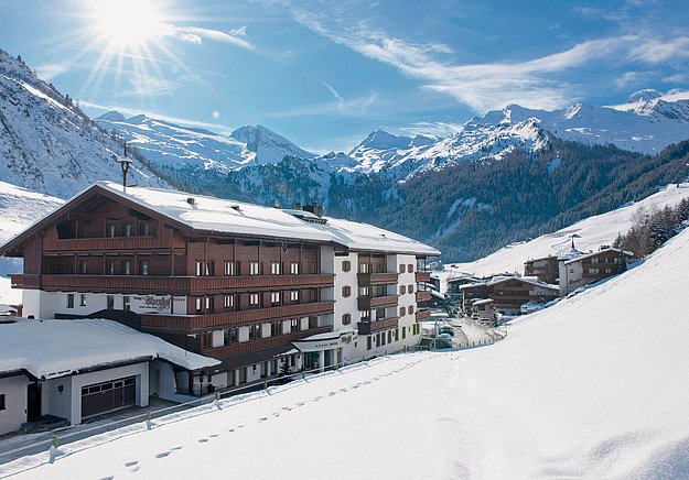 Hotel Alpenhof im Winter