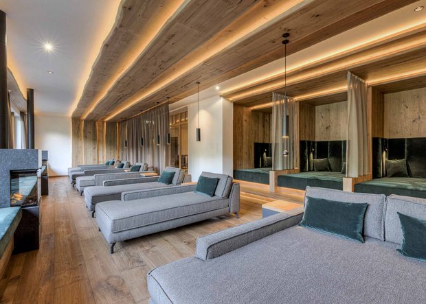 Die Doppel-Liegen im Wellnesshotel Alpenhof Die Doppel-Liegen Ruheraum im Wellnesshotel Alpenhof in Hintertux