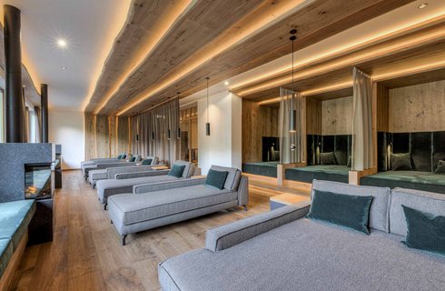 Die Doppel-Liegen Ruheraum im Wellnesshotel Alpenhof in Hintertux