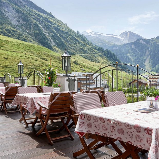 Sonnenterrasse im Alpenhof