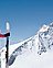 Skifahrer vor Gletscherpanorama