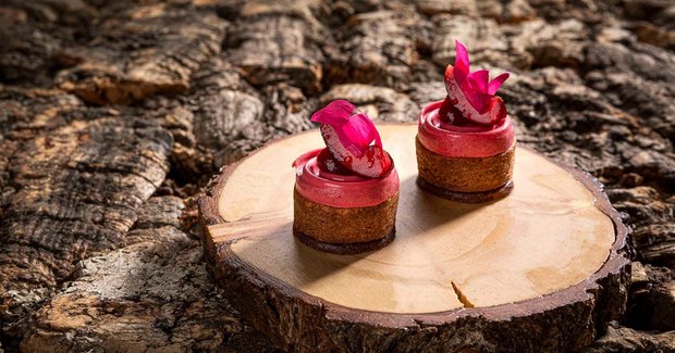 Dessertvariation am Holzbrett