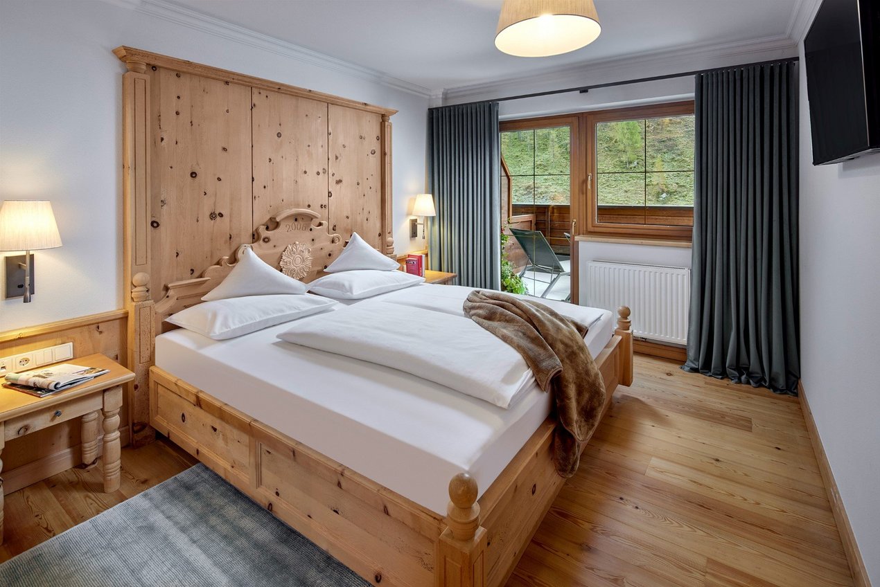 Doppelbett Alpenhof Suite