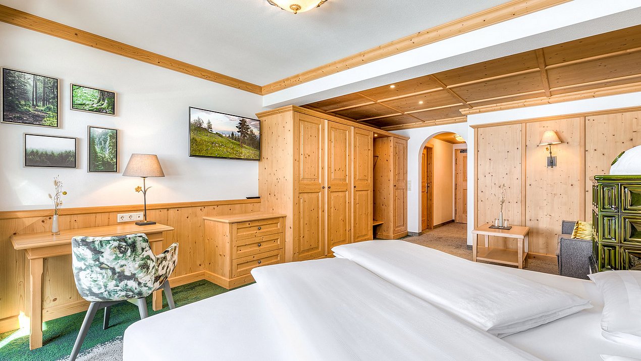 Viel Stauraum in der Juniorsuite Enzian