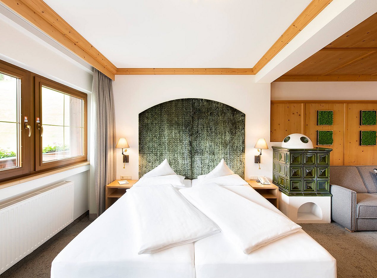 Bett Junior Suite Enzian