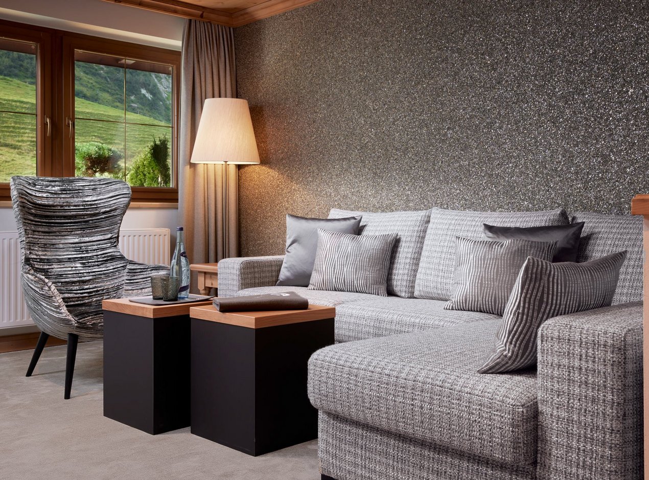 Sofa im Hotelzimmer