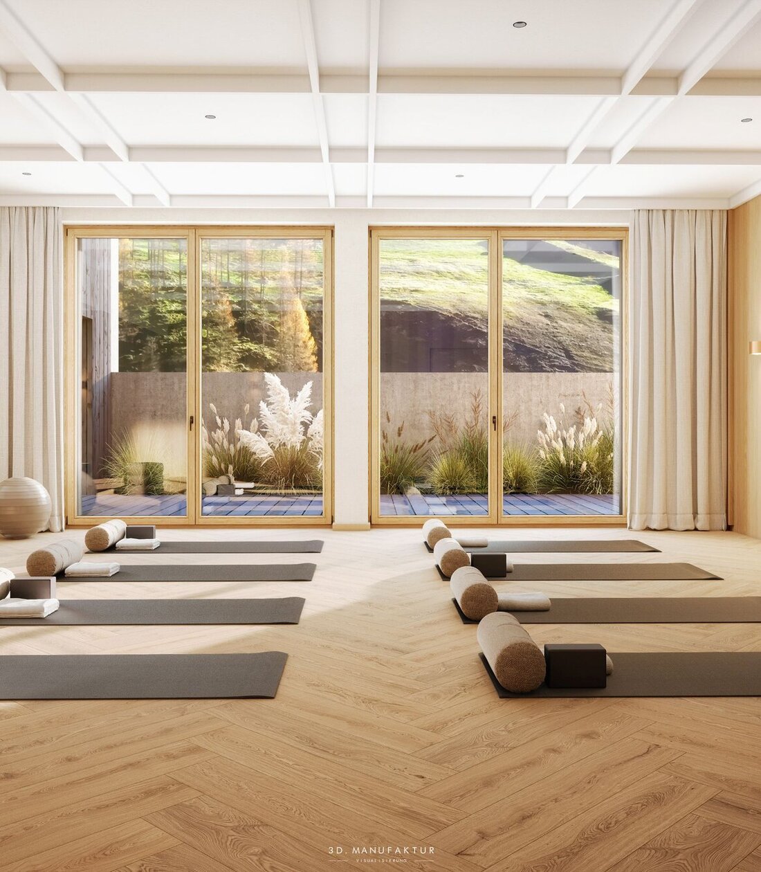 Großer Yogaraum im Holzstil mit großen Fenstern