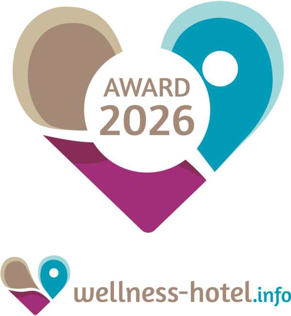 Ein stilisiertes Logo zeigt den Wellness-Hotel Award 2026 mit bunten Symbolen und einem modernen Design.