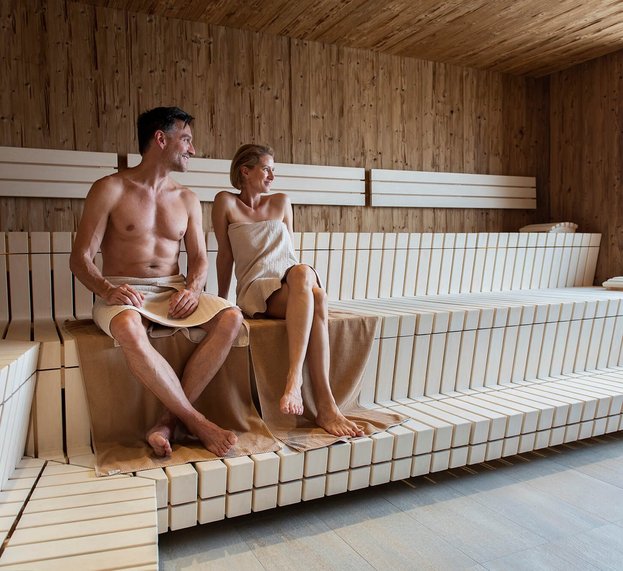 Paar in der Sauna