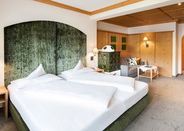 Bett Junior Suite Enzian Bett Junior Suite Enzian