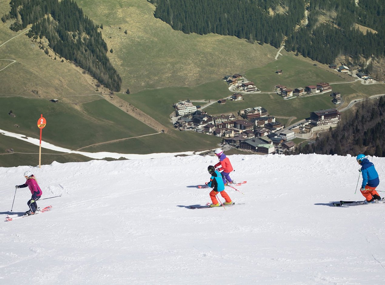 Sommerskifahren am Hintertuxer Gletscher