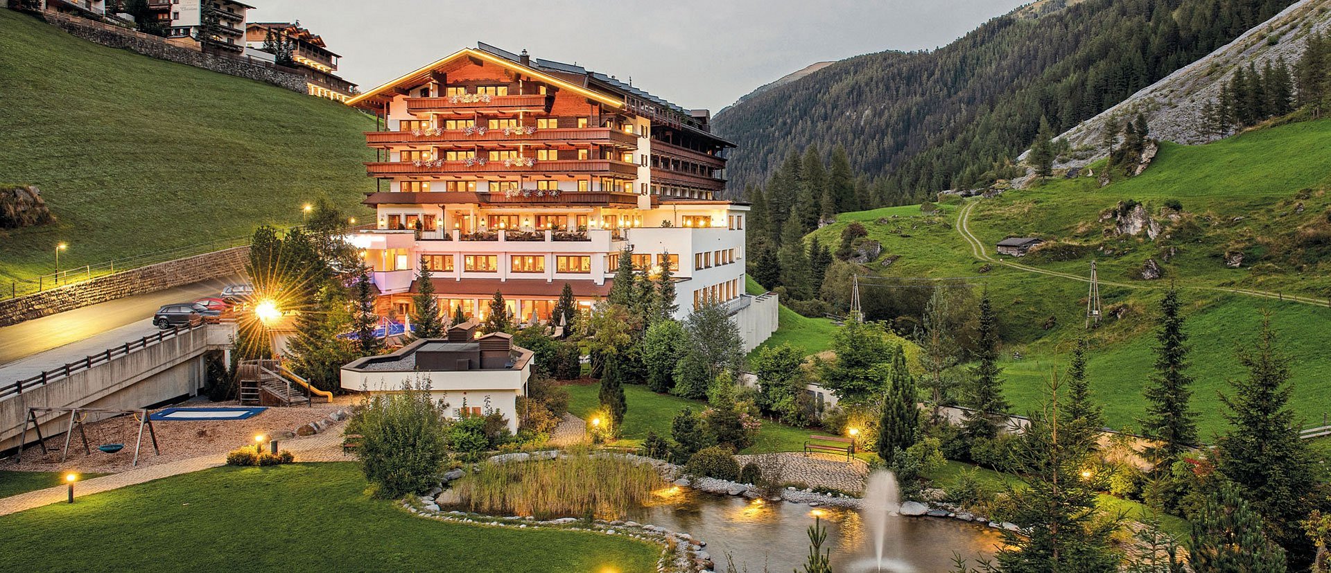 Haus Alpenhof Hinteransicht Sommer