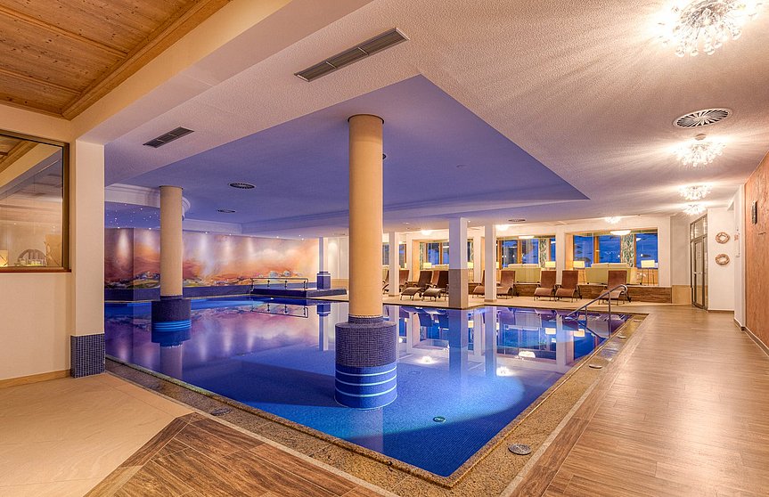 Pool bei Abendstimmung