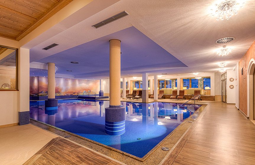 Pool bei Abendstimmung