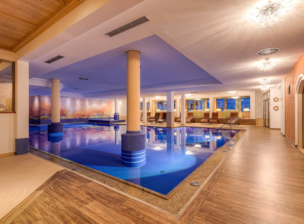 Pool bei Abendstimmung