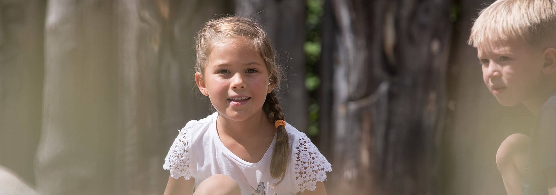 Kinder am Alpengarten Spielplatz